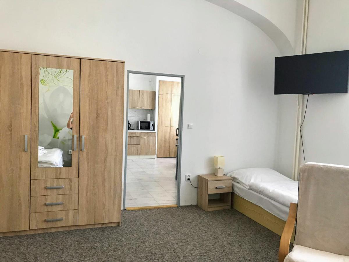 Apartman Na Namesti Appartement Opočno Buitenkant foto